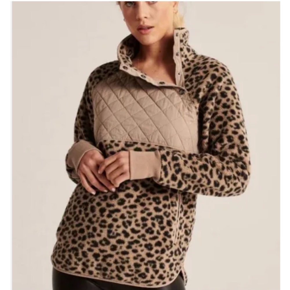 Abercrombie & Fitch Leopard Print Teddy Jacket in Tan